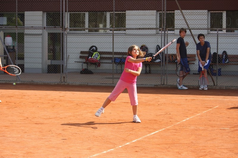 Village Camps International Summer Camp Leysin, Switzerland 2025-08-09 https://www.villagecamps.com/journals_admin/images/700-4-tennis (63).jpg